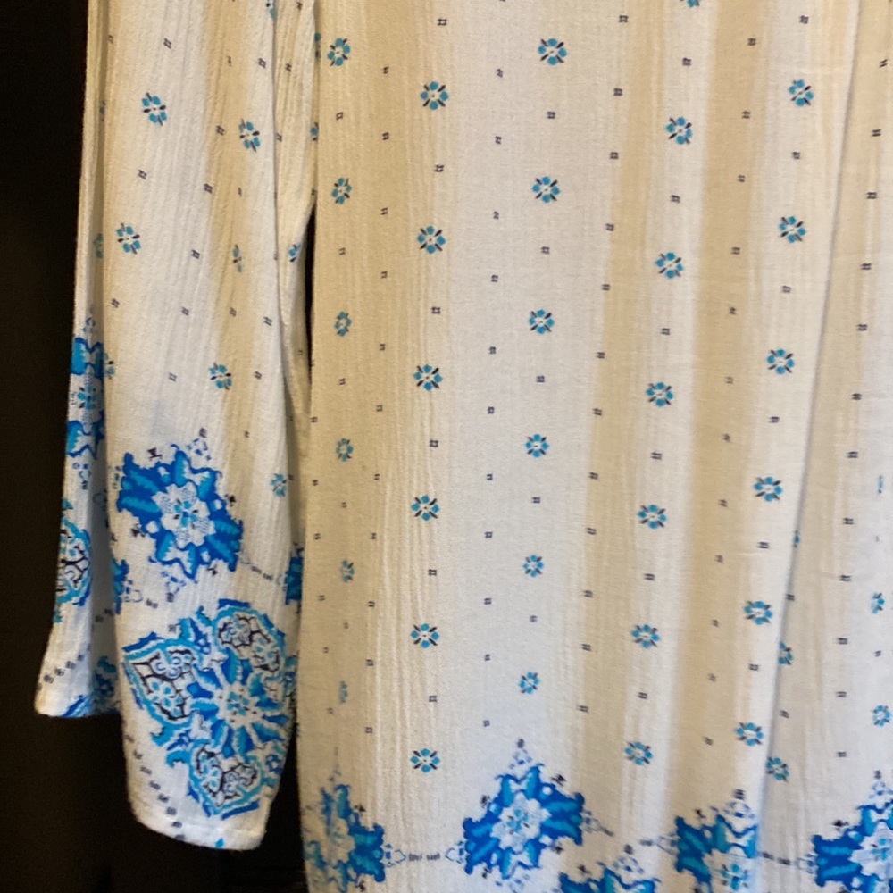 Boho split-neck top - Picture 6 of 9